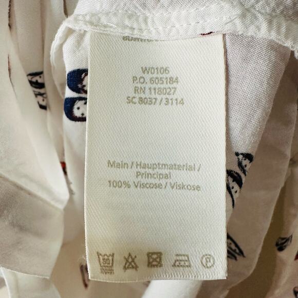 Boden Ballet Flat Novelty Print Lightweight Hidden Buttons Blouse Sz 10 - Picture 6 of 8